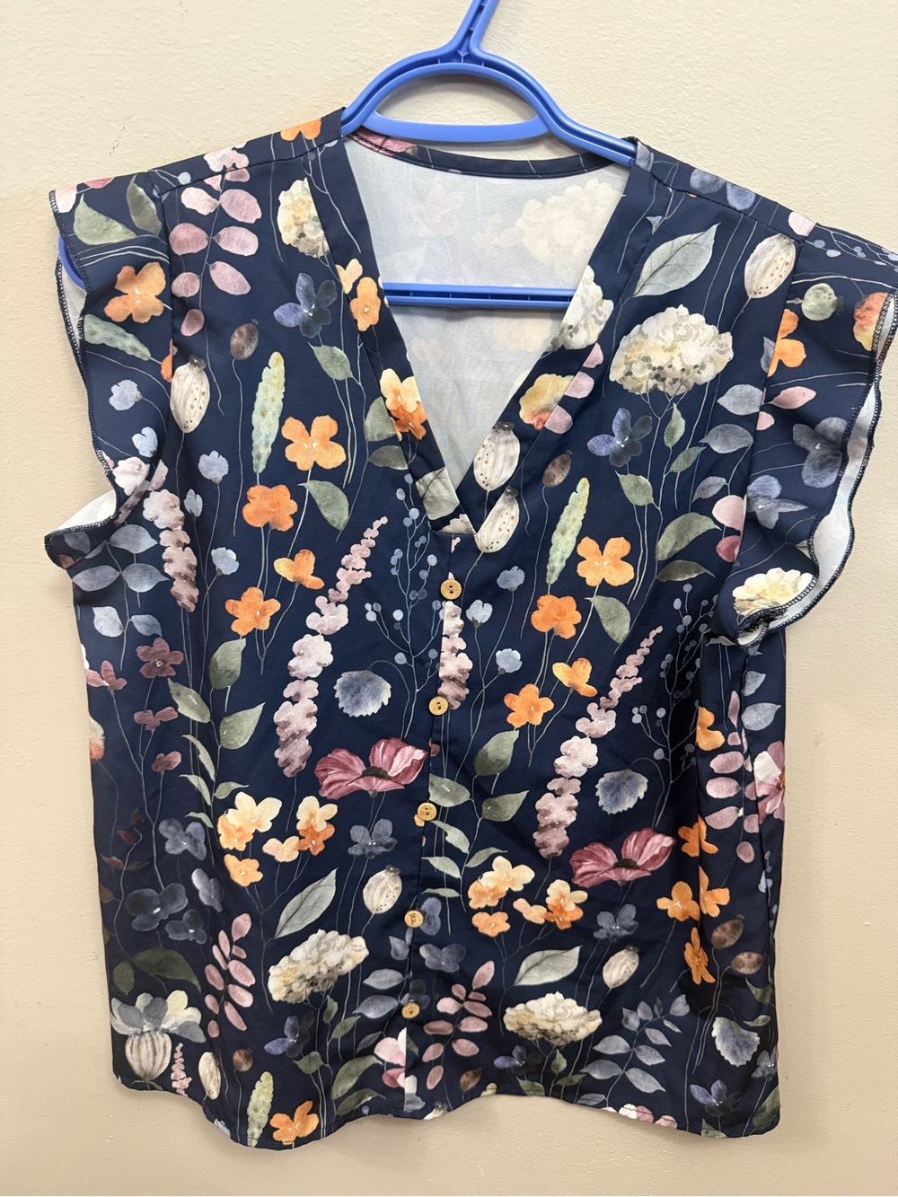 🔥2 for $10🔥Floral V-Neck Faux Button Front Women’s Top - Navy Medium